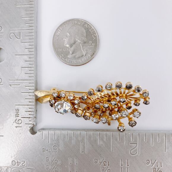 VTG 1950s Brooch Rhinestone Spray Leaf Mid Century Gold Tone Pin Jewelry Sparkly - Picture 10 of 11